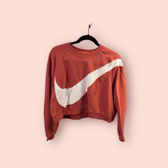 Nike Sweaters - 8.) CROPPED NIKE SWEATER